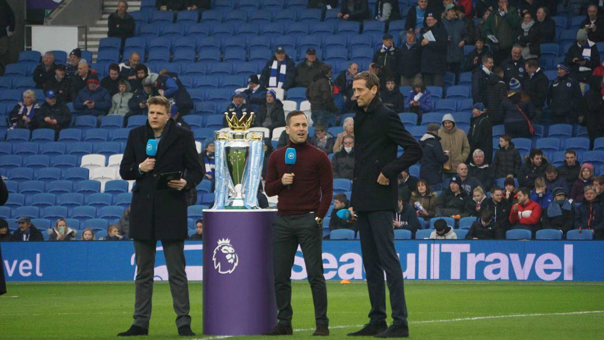 里昂需要在 里昂需要在