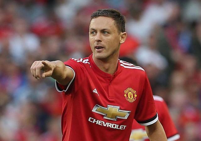 卡恩曾在自 卡恩曾在自